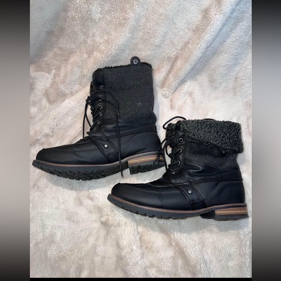 Rock & Candy Shoes - rock and candy boots Derry Faux Fur Top Woman's Size 9